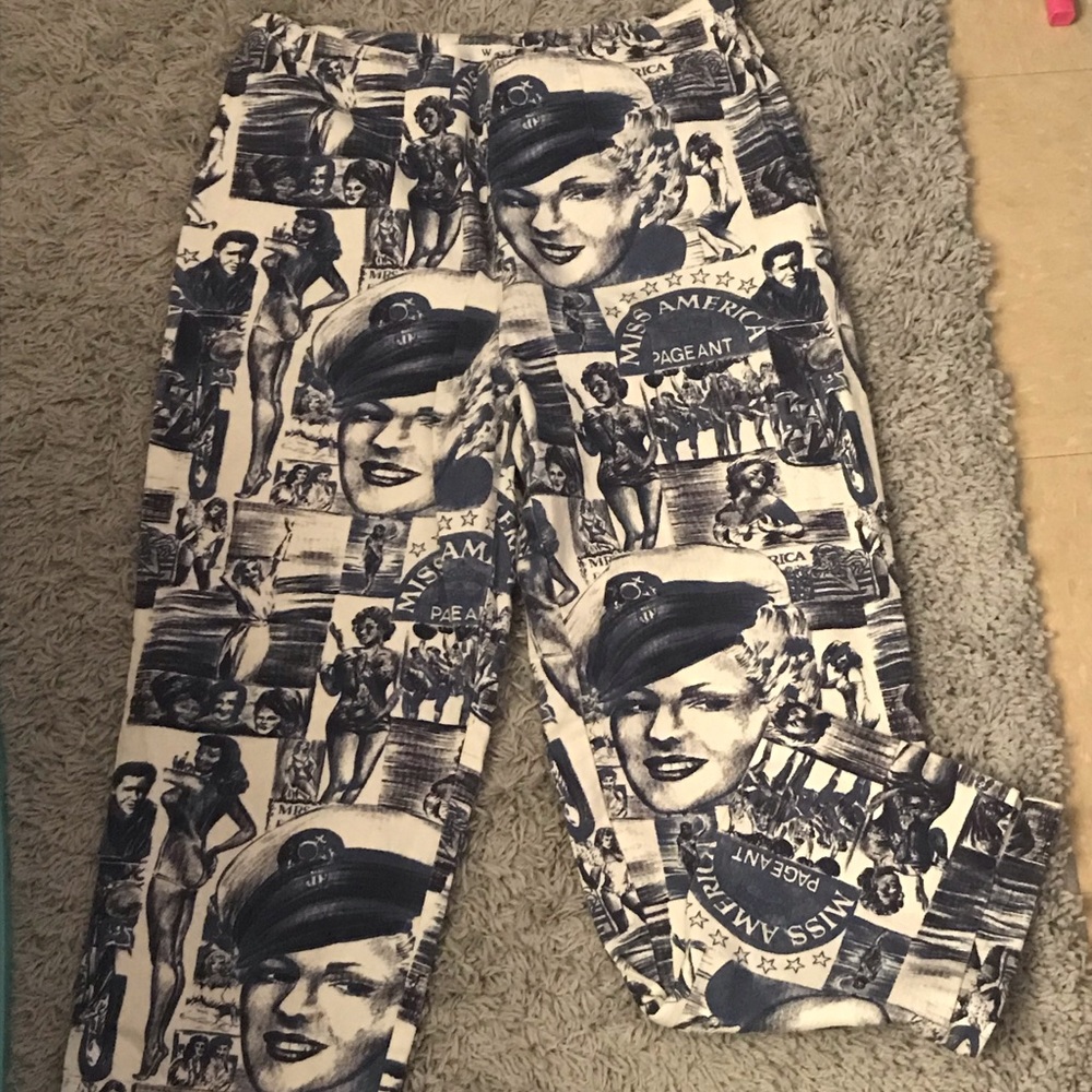 Cool vintage blue and white pants